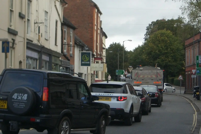 Image courtesy of Peter Dobbs Traffic in St John St