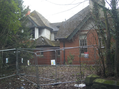 Image courtesy of Peter Dobbs Victoria Court Flats derelict