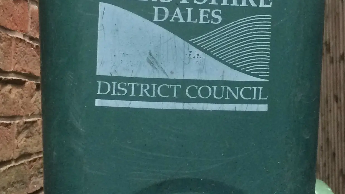 Diary of a DDDC Food waste caddy (green) Derbyshire Dales Liberal